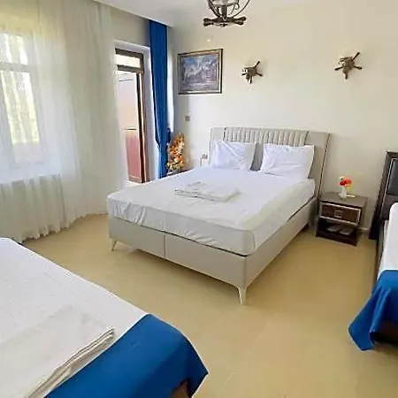 Ξενοδοχείο Turabdin 3*
