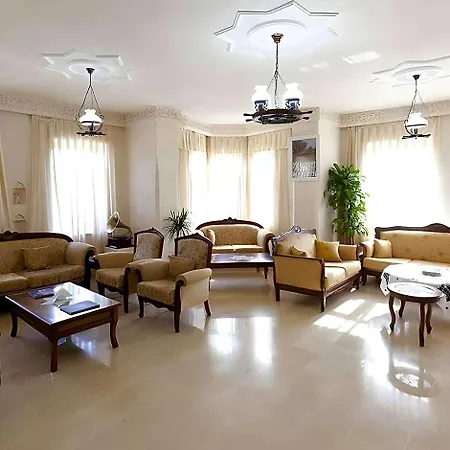 Ξενοδοχείο Turabdin 3*